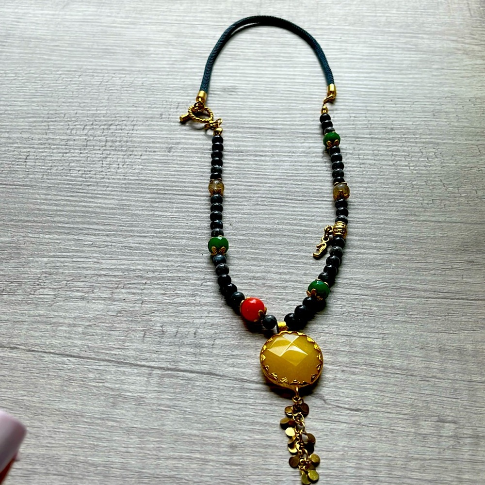 Vintage Cabochon Beaded Pendant Necklace Gold Black Red Crystal Necklace